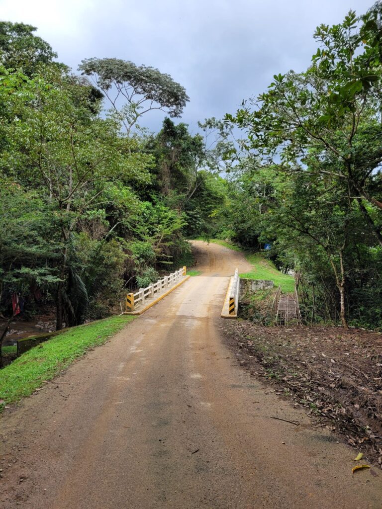 A car bridge over the river in Santa Fe