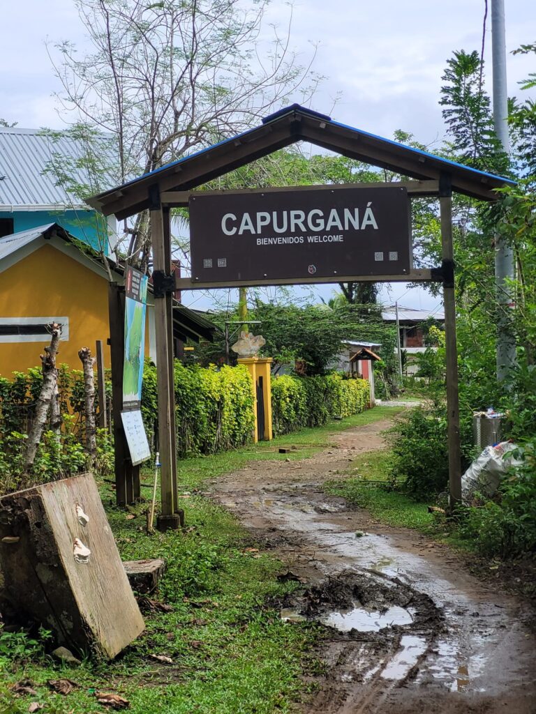 A sign declaring Capurgana when walking from Sapzurro 